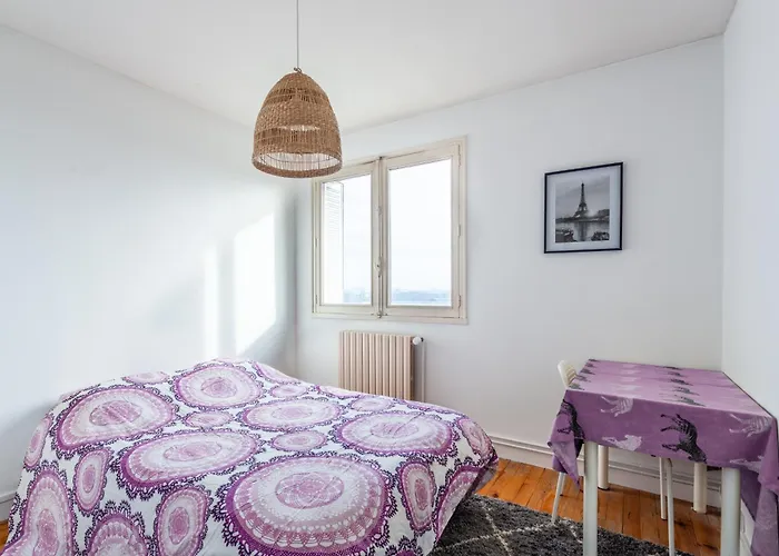 Appart Lumineux A Emplacement Ideal Refait A Neuf