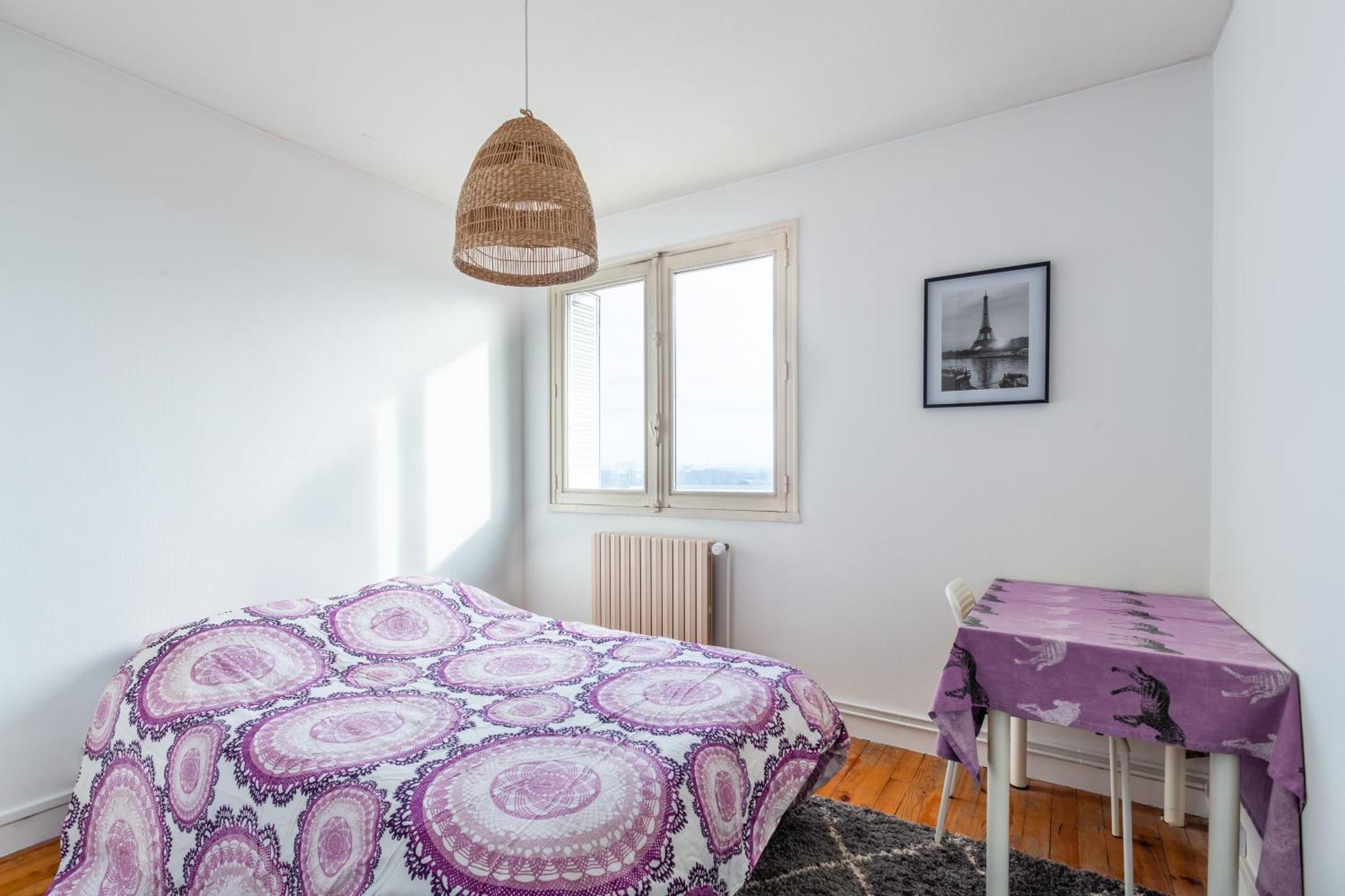 Lumineux A Emplacement Ideal Refait A Neuf